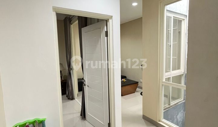 For Sale House in Residence One Cluster Jade Bsd 2