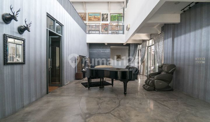 For Sale Semi Villa House in Taman Picadilly Lippo Cikarang 2