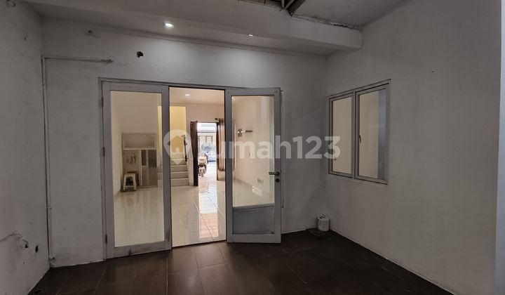 For Sale Lucky and Cheap House in Modernland Tangerang 2