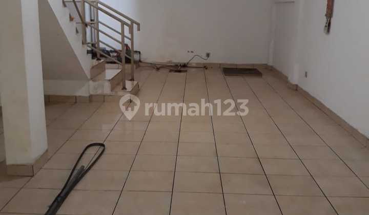 For Sale: Shop House at Pasar Bersih, East Cengkareng 2