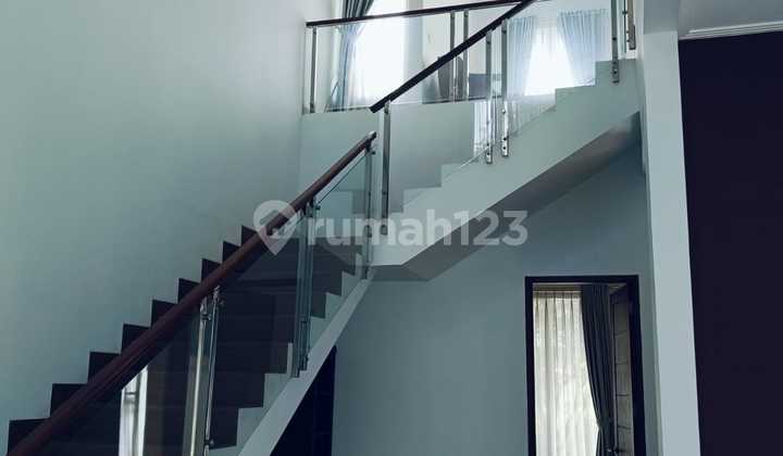Dijual Cepat Rumah di Taman Telaga Golf BSD Dijual Cepat Rumah di Taman Telaga Golf BSD