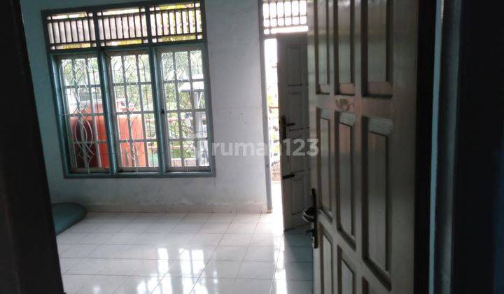 Rumah Bagus Unfurnished SHM di Jl. Lorong Bogor, Jambi 2