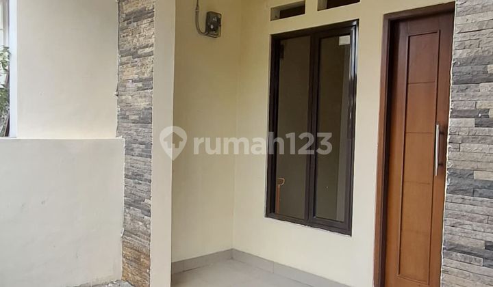 Dijual Cepat Rumah 2 Lantai Deket Tol Brigif 2