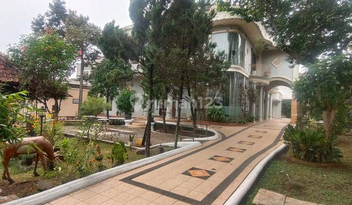 Rumah Mewah Luas Tanah 1073m2 Dalam Komplek Asri dan Nyaman  2