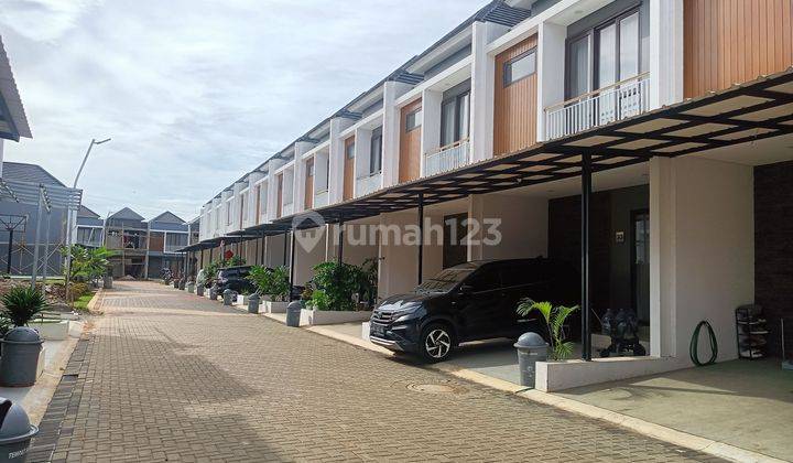 Dijual Rumah Baru 2 Lantai Dekat Pintu Masuk Tol Pamulang 2