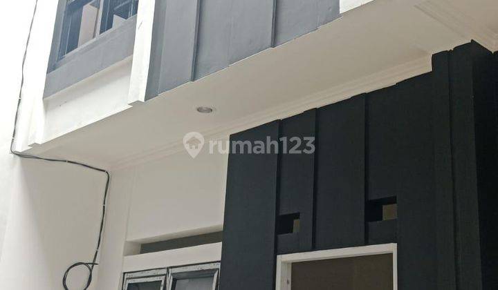Rumah Murah 2 Lantai di Jl Srikaya, Utan Kayu, Jakarta Timur