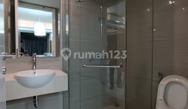 Kondominium Lariz Mansion Mewah Full Furnished 3 Kamar Tidur Apartemen 2