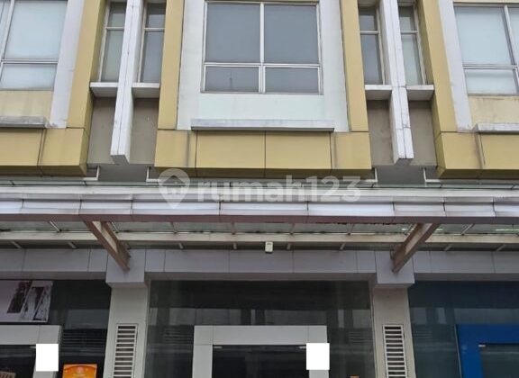For Rent 3-Story Shop House in Emerald Summarecon Bekasi
