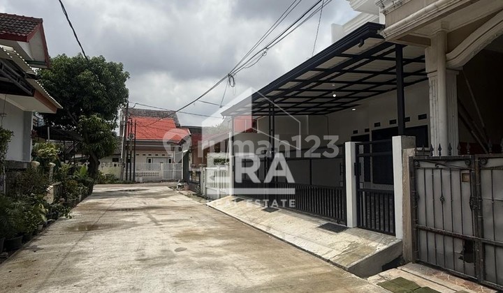 Dijual Cepat Rumah 2 Lantai Model Klasik Modern 2