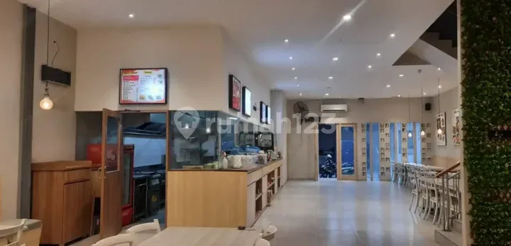 Dijual Cepat Ruko Siap Pakai - Lokasi Sangat Strategis Dijual Cepat Ruko Siap Pakai - Lokasi Sangat Strategis