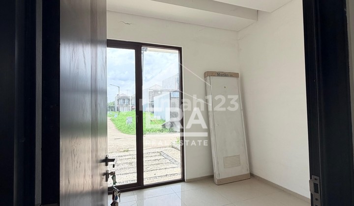 Rumah Baru Siap Huni di Cluster Greenwood - Renov 2024 Bebas Banjir & Lokasi Strategis! 2