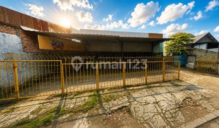 For Sale: Potential Business Space, Spacious, Strategic Location on Main Road, Kol. Sugiono, Duren Sawit, Jakarta. For Sale: Potential Business Space, Spacious, Strategic Location on Main Road, Kol. Sugiono, Duren Sawit, Jakarta.