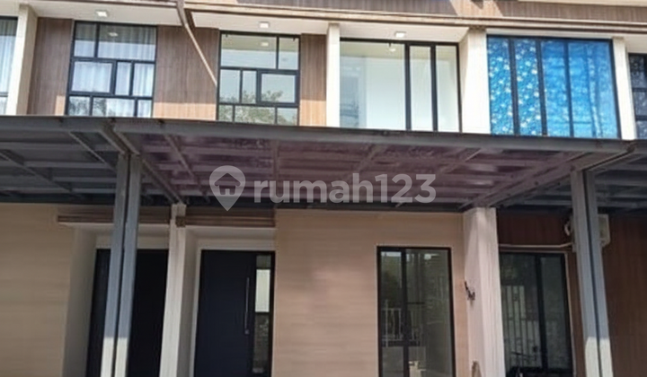3-Story House 5x17 85M 3BR Cluster La Seine JGC Jakarta Garden City