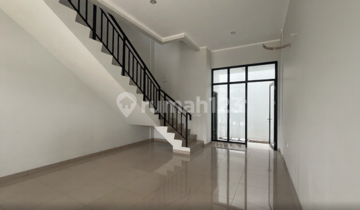 Ruko Gading Boulevard 3 Floors 5x15 75M Summarecon Crown Gading 2