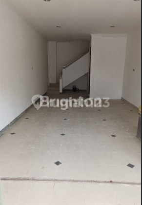 Ruko 3 Lantai di Jantung Wisata Kuta - Hanya 4.5M!