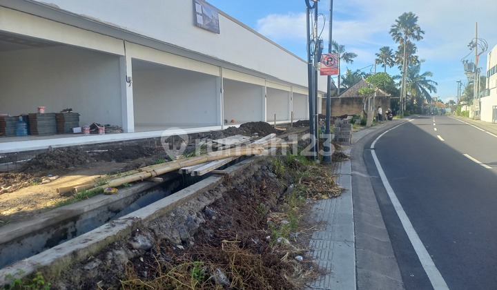 Brand New Commercial Units On Kayu Tulang Main Street Canggu Location!