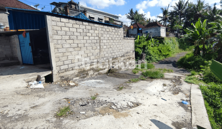 TANAH KOSONG DI LINGKUNGAN PERUMAHAN MENGWI 2