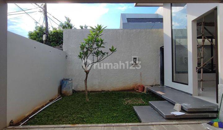 Dijual Rumah Modern Lokasi Strategis Di Meruya 2