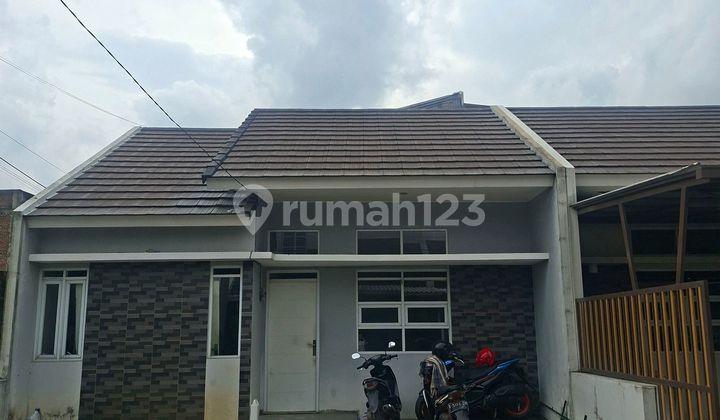 Jual Rumah di Komplek Sangkan Hurip Bandung Jual Rumah di Komplek Sangkan Hurip Bandung