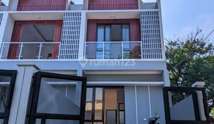 Rumah Modern 2 Lantai Dekat Toll Desari Bogor 1