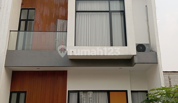 JUAL RUMAH CLUSTER PINGGIR JALAN DI THE GOLDEN NEST CILANGKAP JAKARTA TIMUR JUAL RUMAH CLUSTER PINGGIR JALAN DI THE GOLDEN NEST CILANGKAP JAKARTA TIMUR