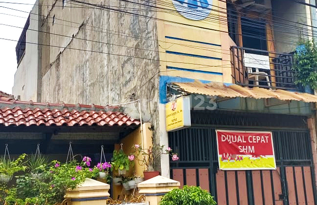 JUAL RUKO LUAS 120 DI CONDET KRAMAT JATI JAKARTA TIMUR