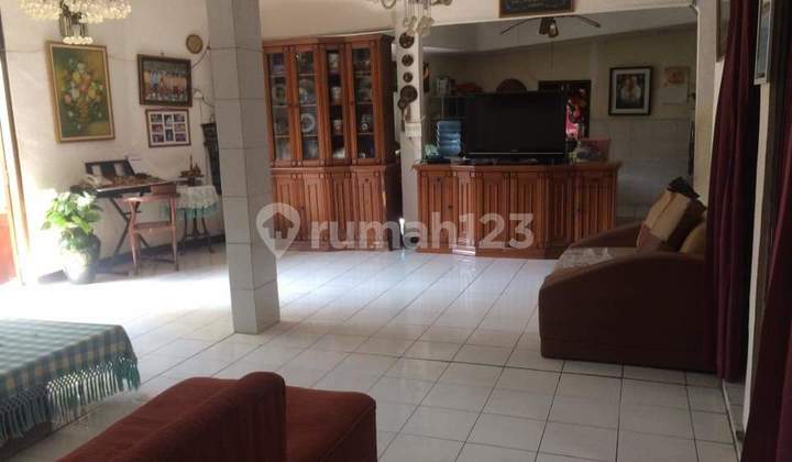 JUAL RUMAH SECOND LUAS 170 DI RAGUNAN PASAR MINGGU JAKARTA SELATAN