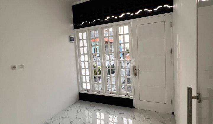 SEGERA DISEWAKAN RUMAH WHITE CASA RESIDENCE CONDET KRAMAT JATI JAKARTA TIMUR 1