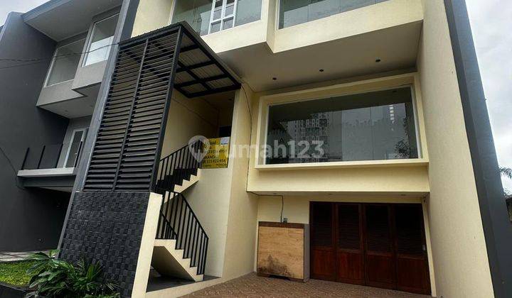 Rumah Cantik Nayara Townhouse Selangkah Dari Aeon Mall Simatupang Jakarta Selatan 2