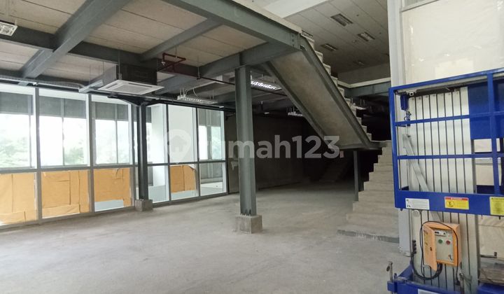 Sewa Office Luas 600 di Sentraya Blok M Kebayoran Baru Jakarta Selatan Sewa Office Luas 600 di Sentraya Blok M Kebayoran Baru Jakarta Selatan