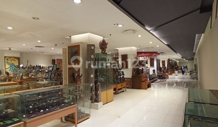 Sewa Ritel Luas 71 di Blok M Pasaraya Kebayoran Baru Jakarta Selatan Sewa Ritel Luas 71 di Blok M Pasaraya Kebayoran Baru Jakarta Selatan