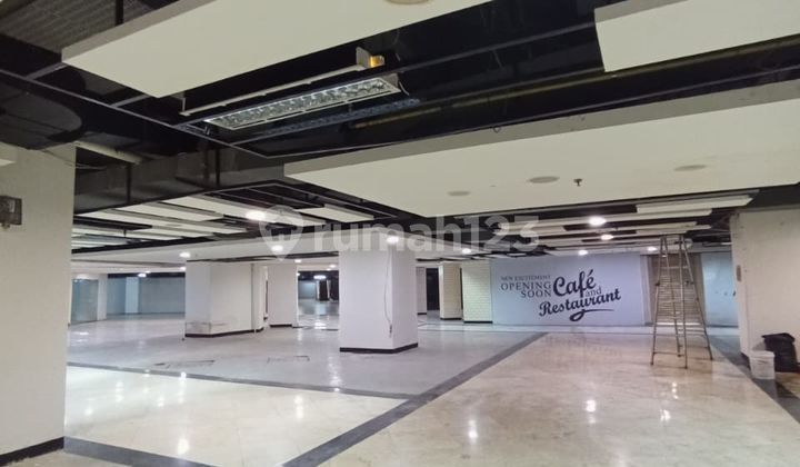 RENT BUSINESS SPACE 332 SQ M IN PASARAYA BLOK M SOUTH JAKARTA