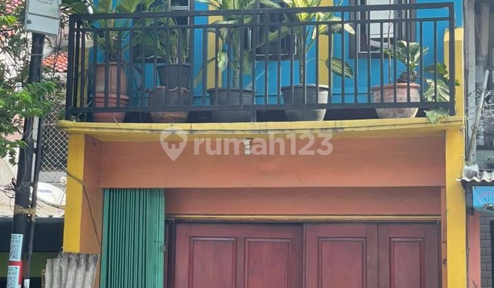 JUAL RUMAH SECOND LUAS 122 TERAWAT DI CEMPAKA PUTIH JAKARTA PUSAT