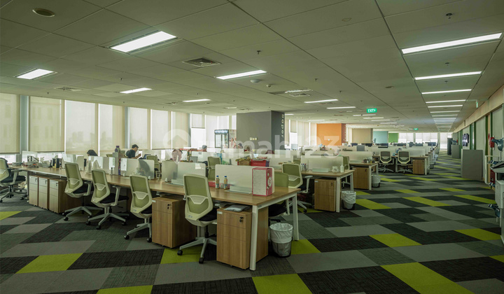 FOR RENT: RETAIL, COMMERCIAL, AND OFFICE SPACE IN MENARA SENTRAYA, BLOCK M, SOUTH JAKARTA