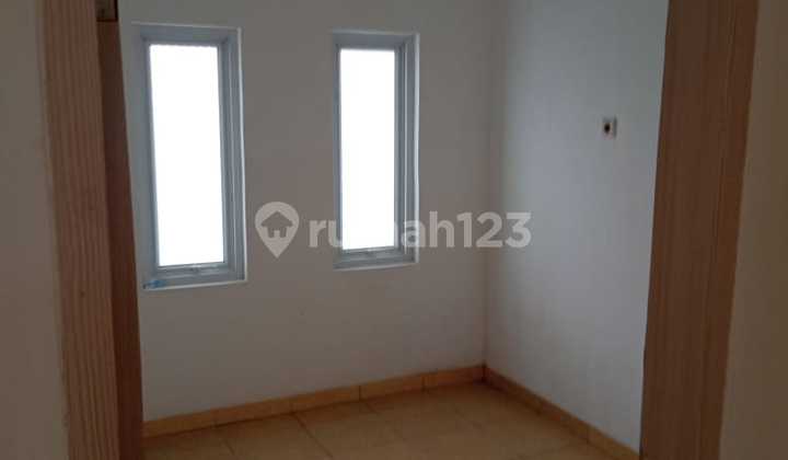 Super Cheap Nice House at Villa Melati Mas, South Tangerang 2