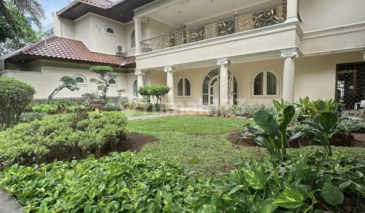 Rumah Bagus Mewah Semi Furnished Kemang, Jakarta Selatan