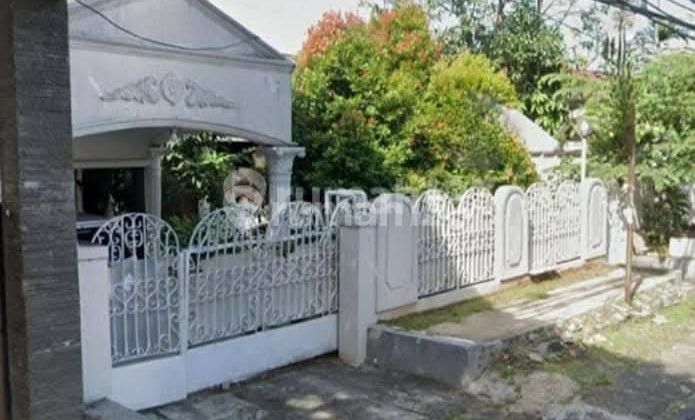 House Needs Minimal Renovation SHM in Pasar Minggu, South Jakarta