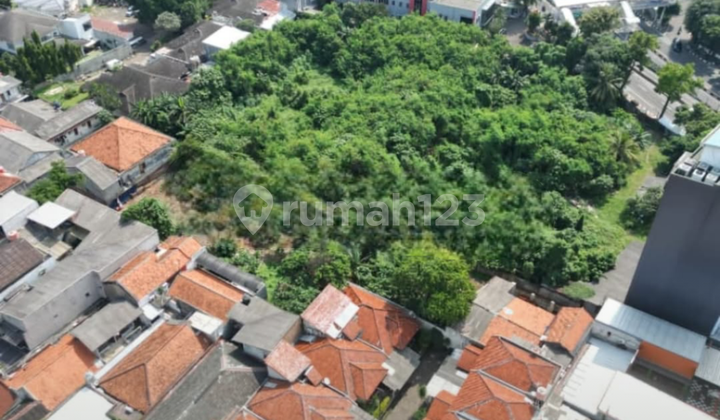 Good Commercial Land by the Roadside in Buncit Raya, South Jakarta