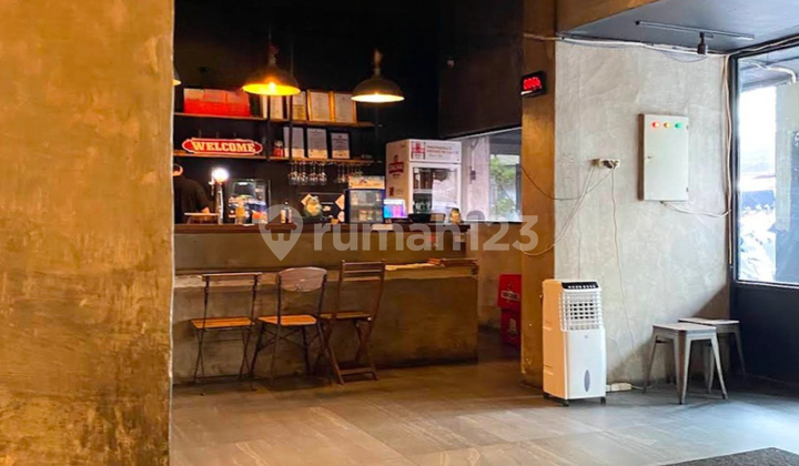 Tempat Usaha Strategis di Senopati Area Kebayoran Jakarta Selatan