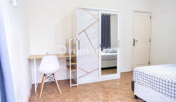 Kost Di Mampang Prapatan 400.0 M² Shm Jakarta Selatan