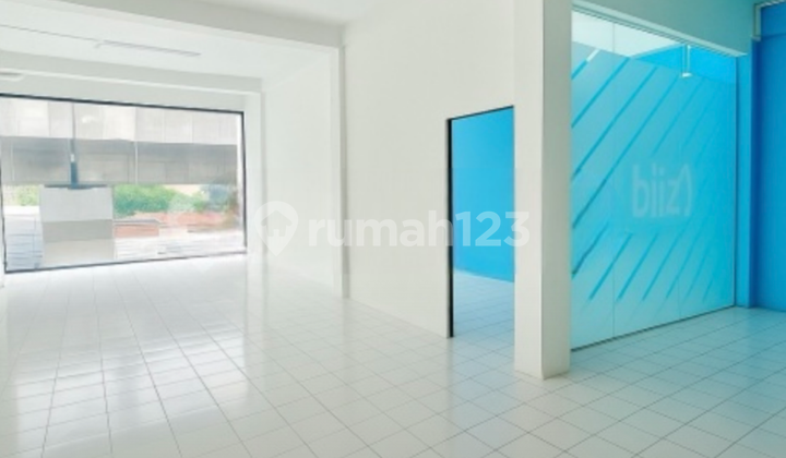 Strategic Shop House on the Main Road Edge of Fatmawati, South Jakarta 2