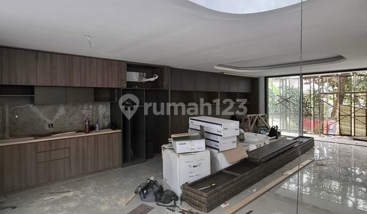 Nice Modern House in Cilandak, South Jakarta 2