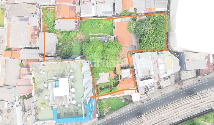 Strategic Commercial Land for Padel Business in Fatmawati