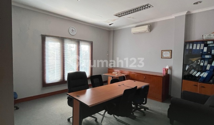 Turun Harga Gedung Strategis Buncit Mampang di Jakarta Selat