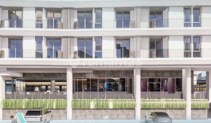 Shop House on the Ground Floor of the Apartment with Sea View. 2