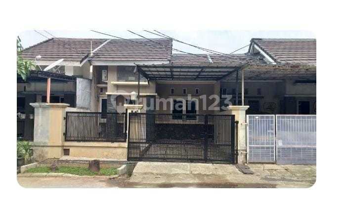 Dijual Rumahdgn Lingkunganyg Tenangdan Nyamanserta Bebasbanjir