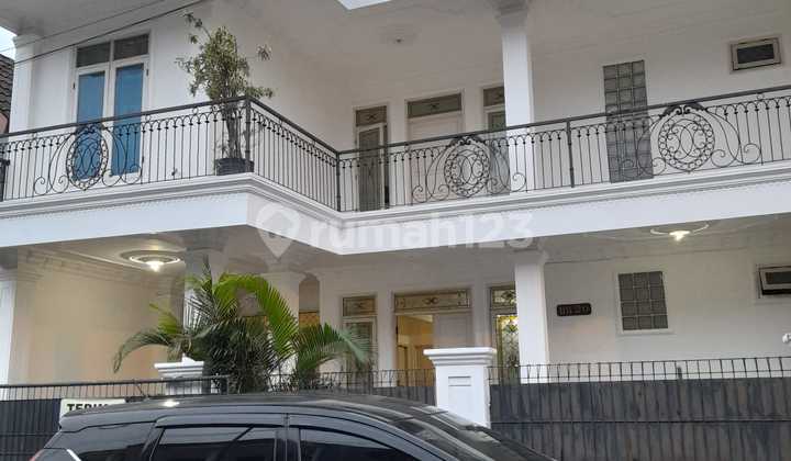 Rumah 2 Lantai di Griya Loka BSD Rumah 2 Lantai di Griya Loka BSD