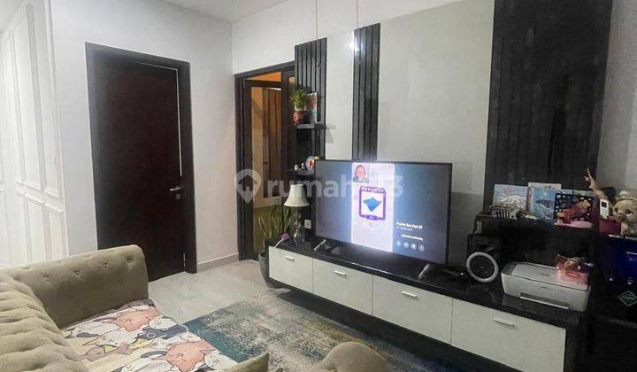 Dijual Rumah 2,5 Lantai Di Lavon Swancity, Sindang, Tangerang 2