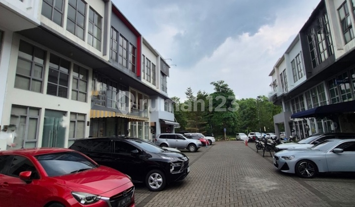 Disewakan Ruko Piazza The Mozia 3 Lantai di BSD