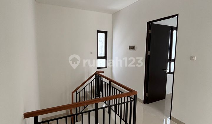 New 2-Story House in Metland Puri Near Green Lake City and Toll Road 2